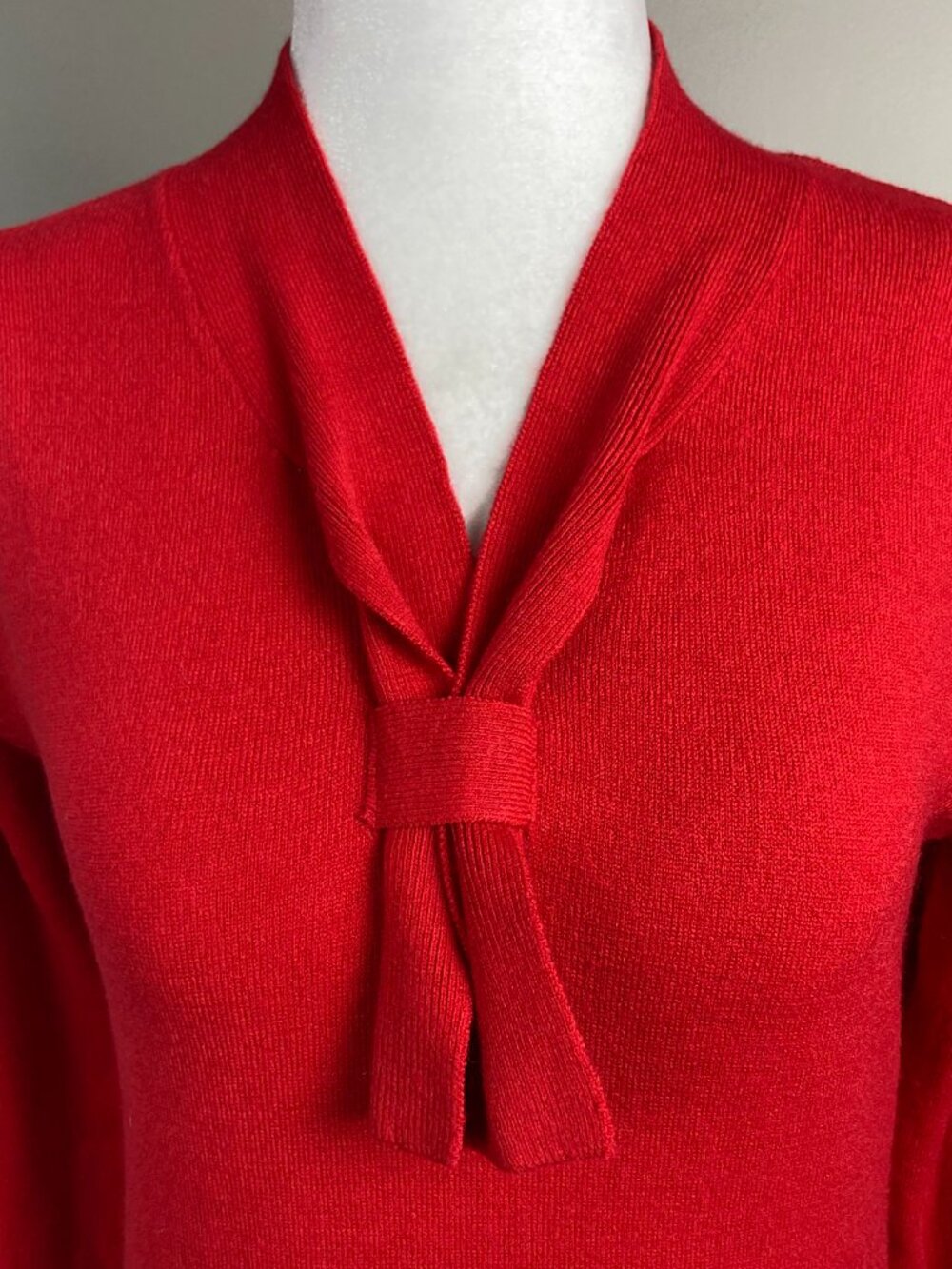 TABI Red thin knit v-neck sweater w/ adjustable neck tie pieces XS SMALL MEDIUM - Picture 4 of 16